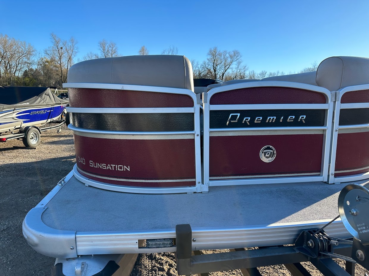 2012 Premier 240 SUNSATION  23' pontoon w/ 60hp Mercury Four stroke! W/ Bunk trailer! - Photo 17